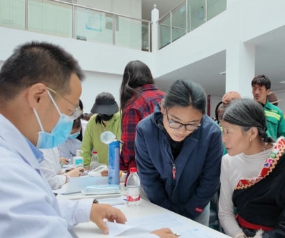 央秀白瑪說青海｜情暖高原：黃河源頭的北京專家號(hào)